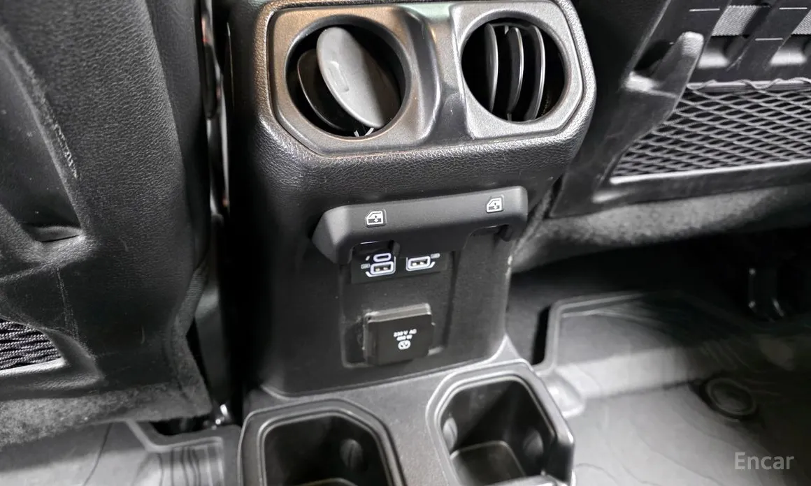 Фото 19 - Jeep Gladiator