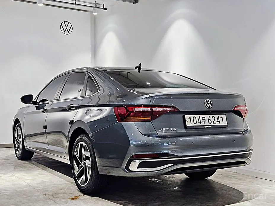 Фото 2 - Volkswagen Jetta