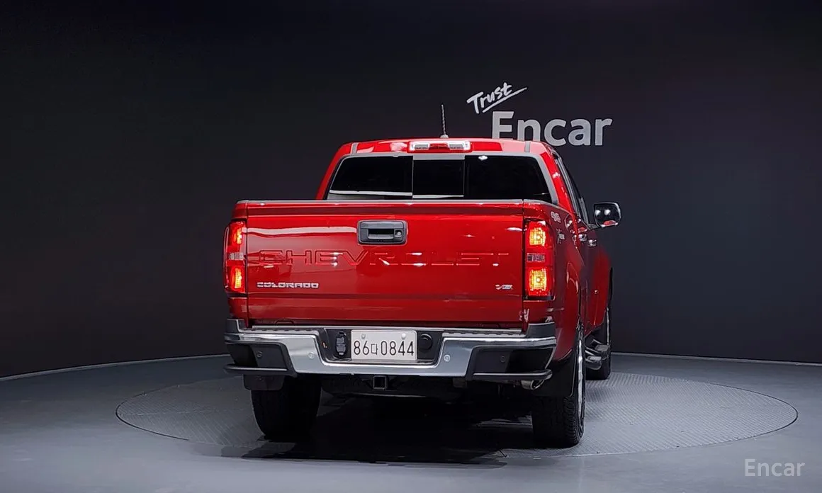 Фото 4 - Chevrolet Colorado