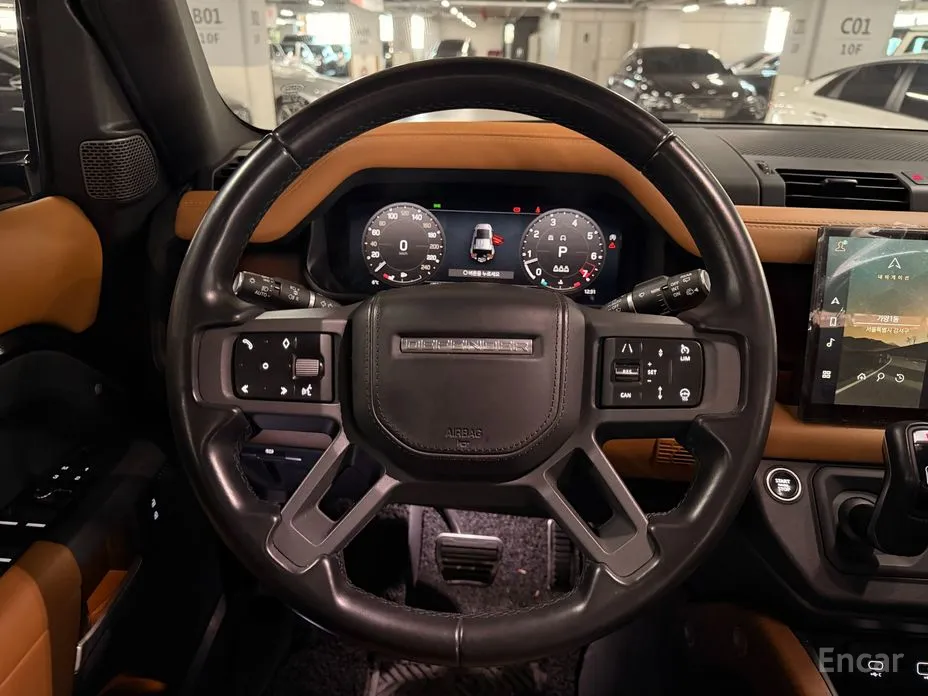 Фото 11 - Land Rover Defender