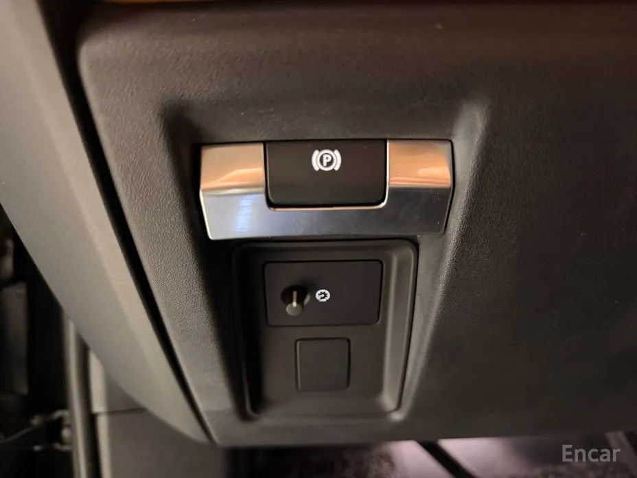 Фото 15 - Land Rover Defender