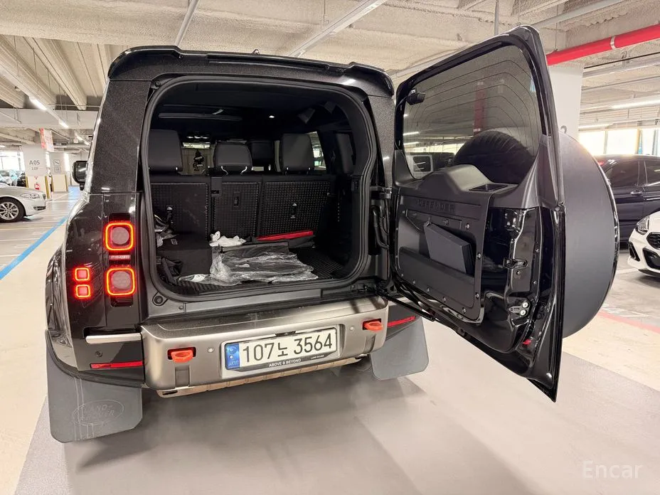 Фото 20 - Land Rover Defender