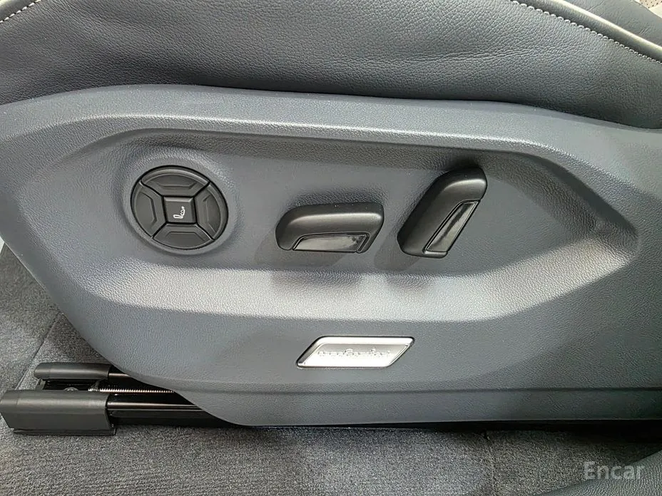 Фото 6 - Volkswagen Touareg