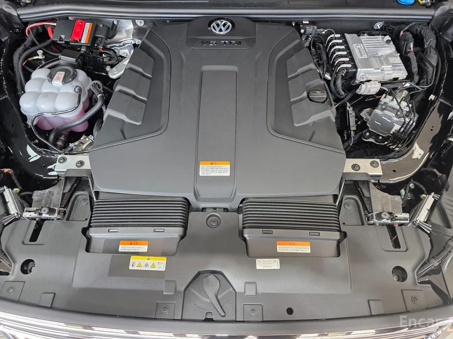 Фото 7 - Volkswagen Touareg