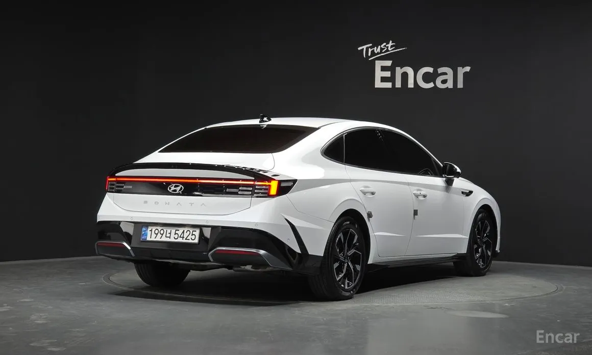 Фото 2 - Hyundai Sonata