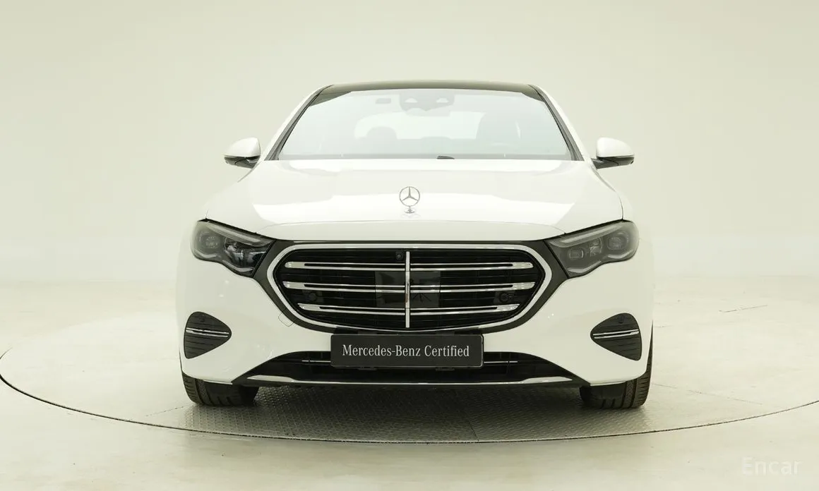 Фото 3 - Mercedes-Benz E-Class