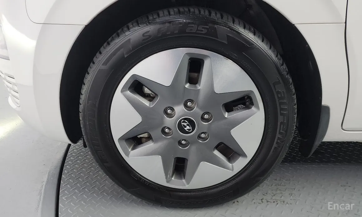 Фото 5 - Hyundai Staria