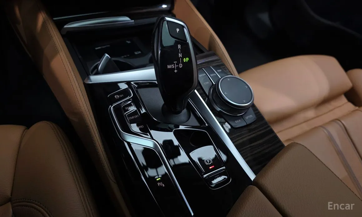 Фото 9 - BMW 5 Series