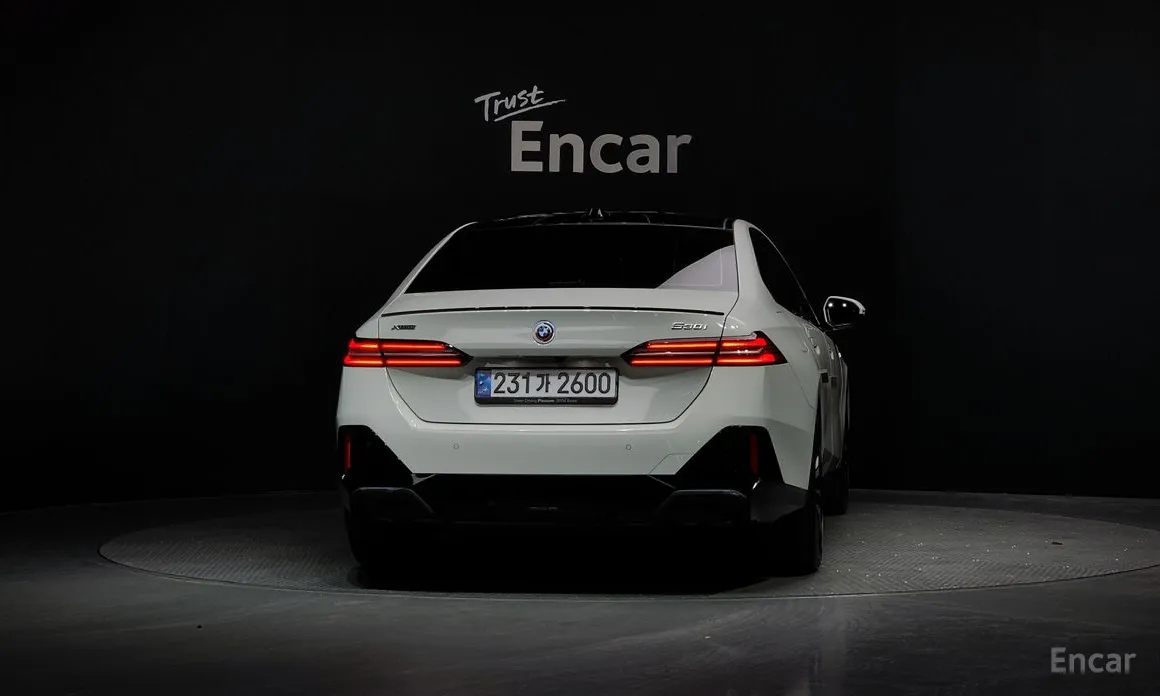 Фото 4 - BMW 5 Series