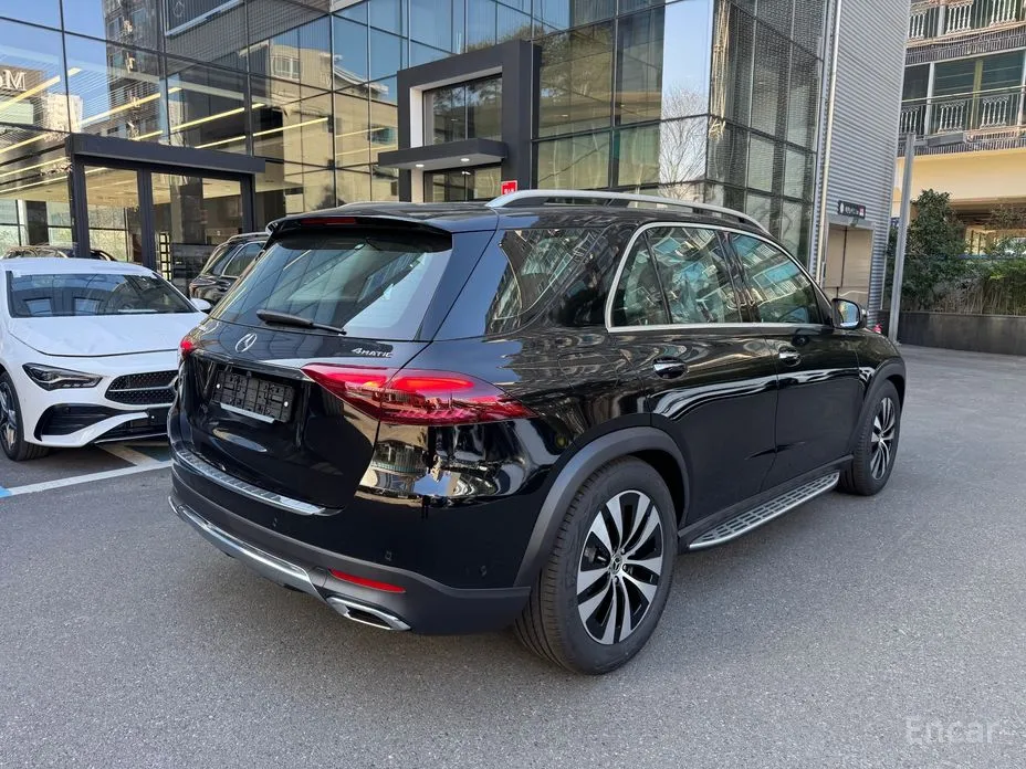 Фото 4 - Mercedes-Benz GLE-Class