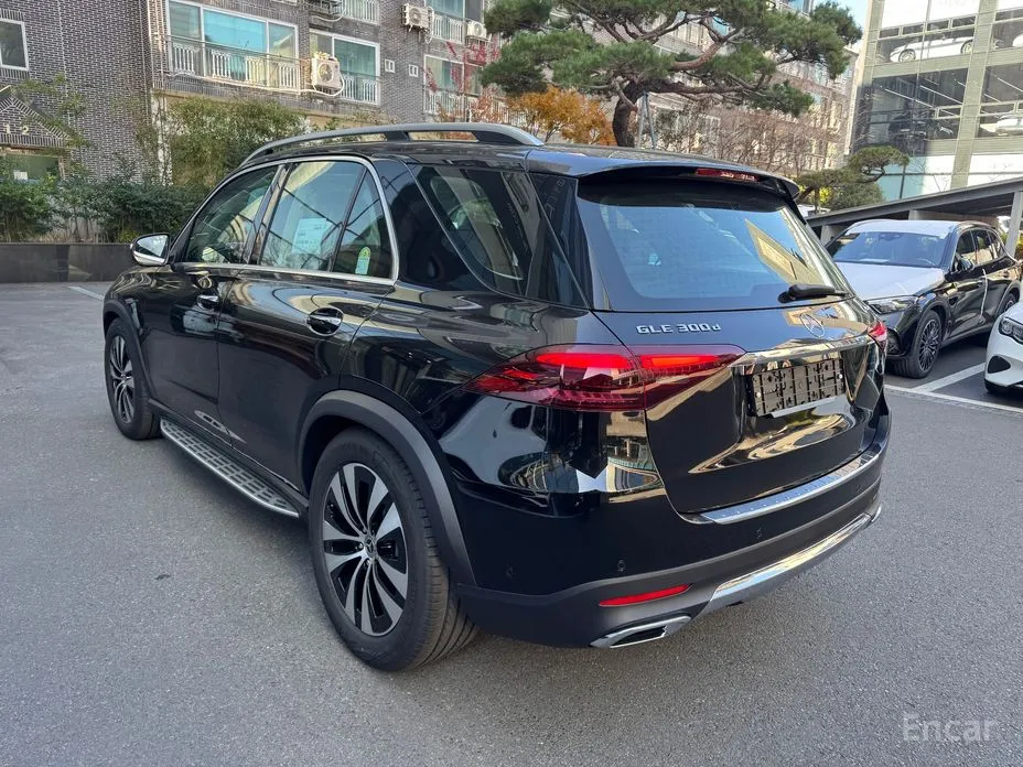 Фото 6 - Mercedes-Benz GLE-Class