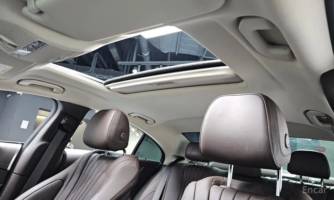 Фото 18 - Mercedes-Benz CLS-Class