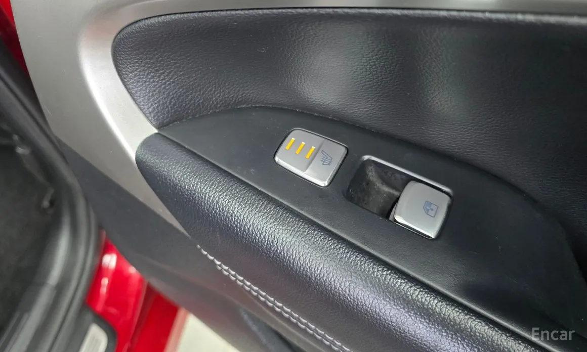 Фото 19 - Genesis G70