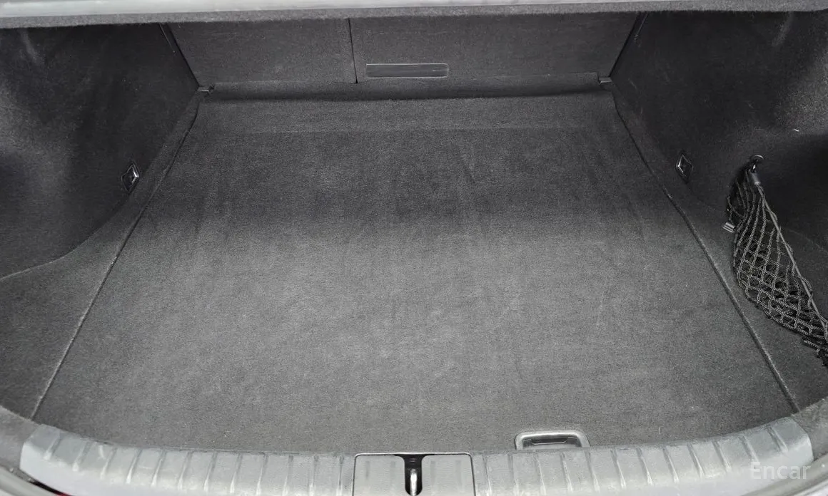 Фото 20 - Genesis G70