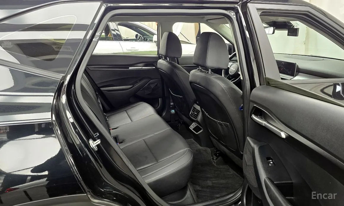 Фото 12 - Kia Seltos