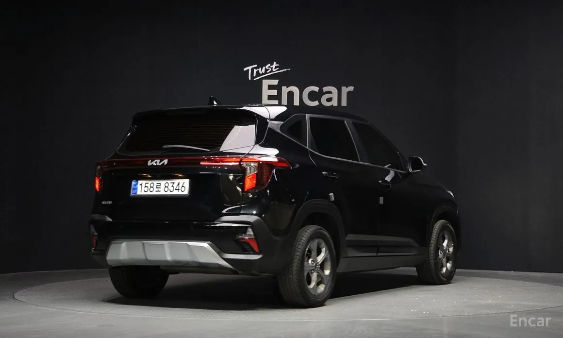 Фото 2 - Kia Seltos