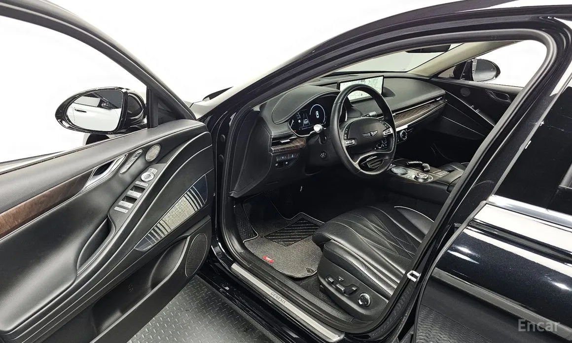 Фото 11 - Genesis G80