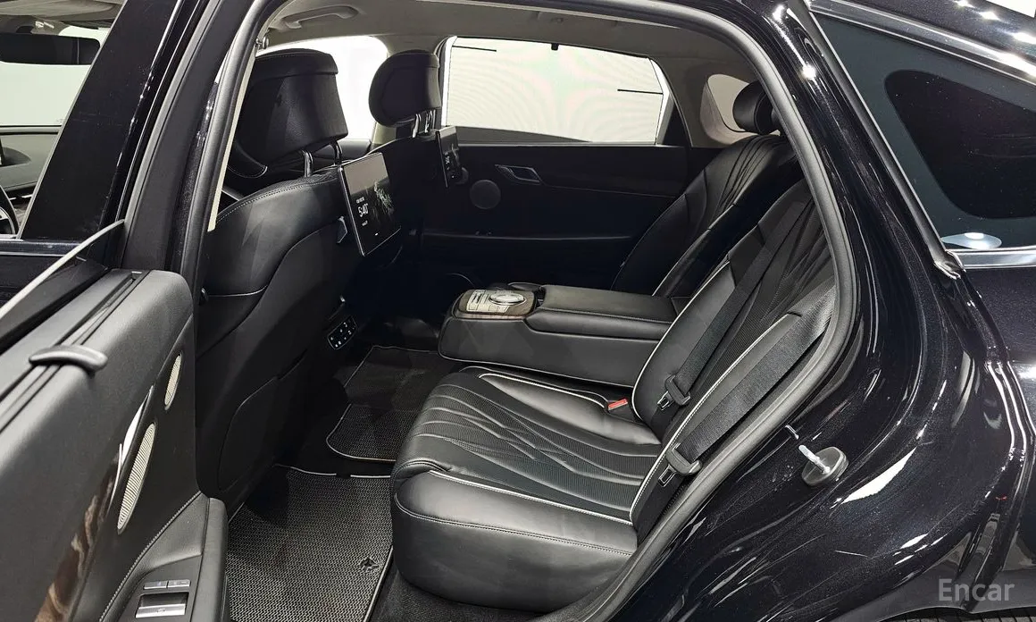 Фото 12 - Genesis G80