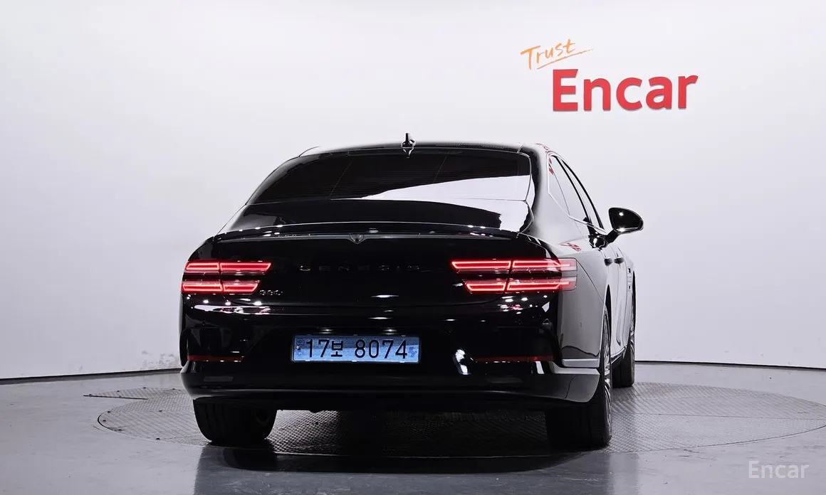 Фото 4 - Genesis G80