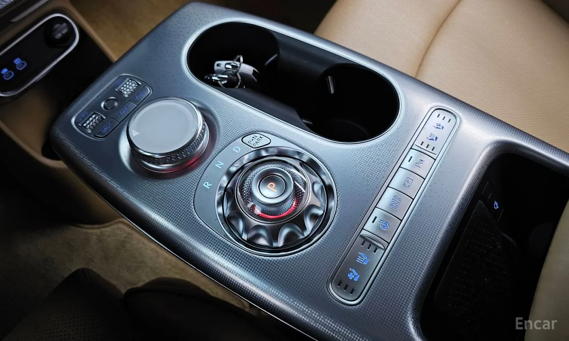 Фото 9 - Genesis GV60