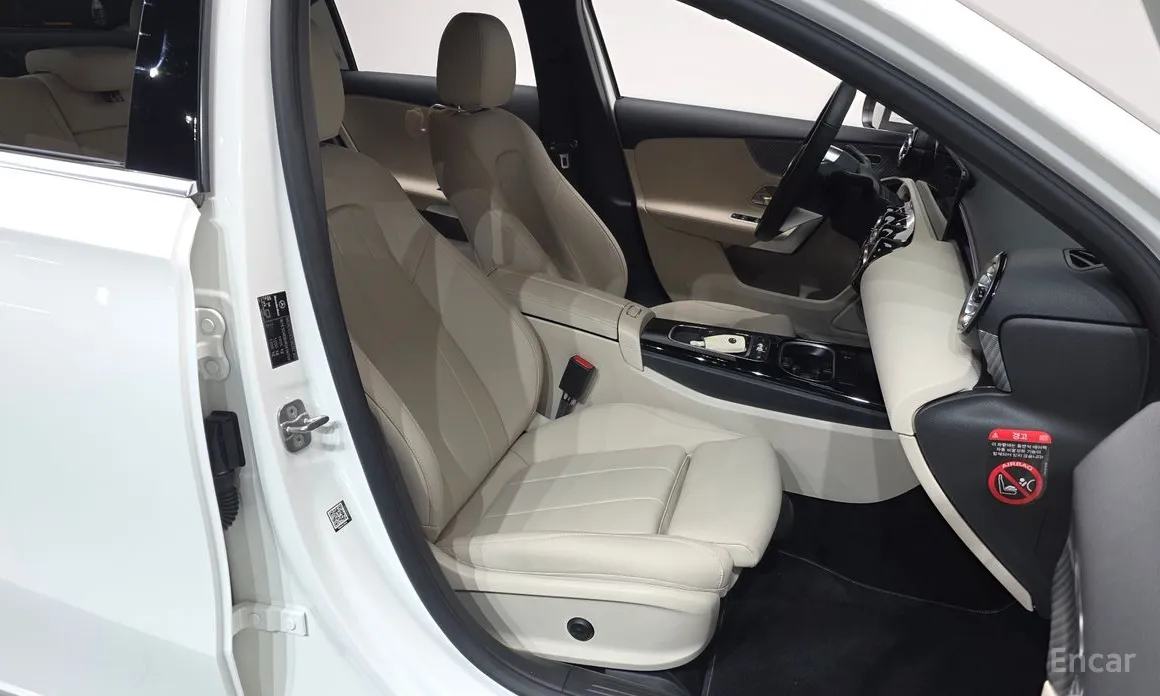 Фото 10 - Mercedes-Benz A-Class