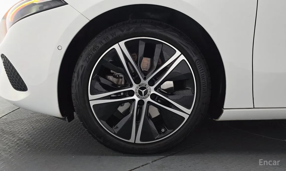 Фото 5 - Mercedes-Benz A-Class