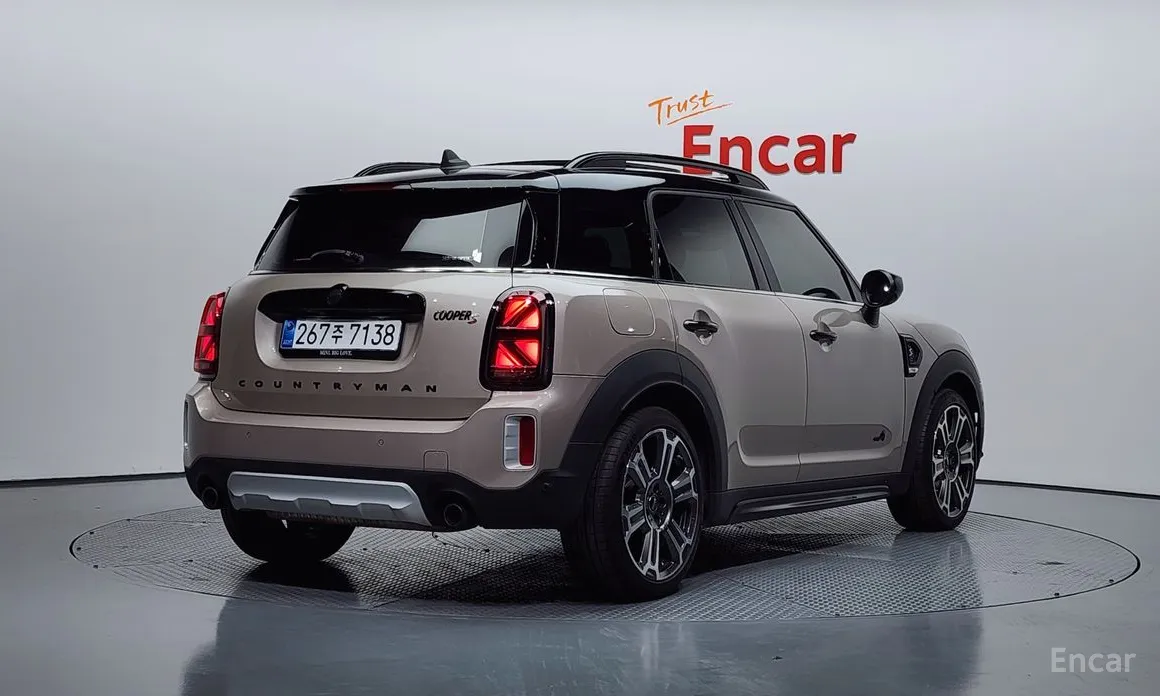 Фото 2 - Mini Countryman