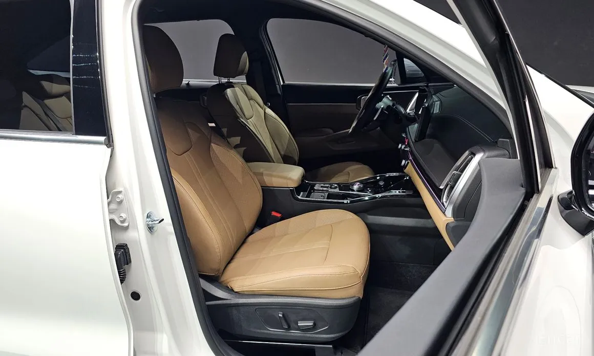 Фото 10 - Kia Sorento