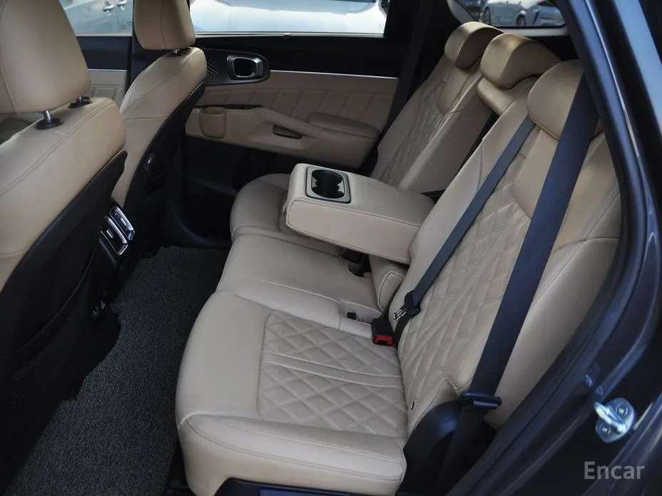 Фото 11 - Kia Sorento