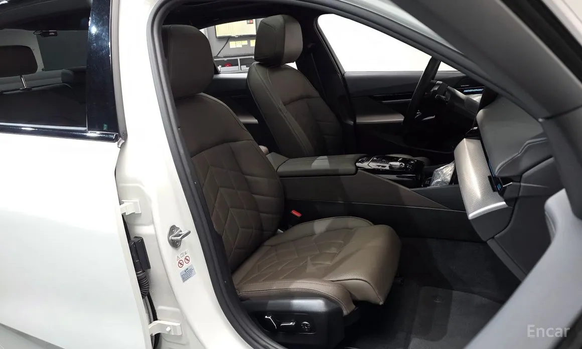 Фото 10 - BMW 5 Series