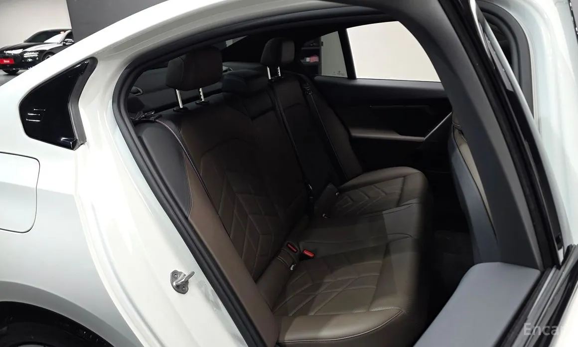 Фото 11 - BMW 5 Series