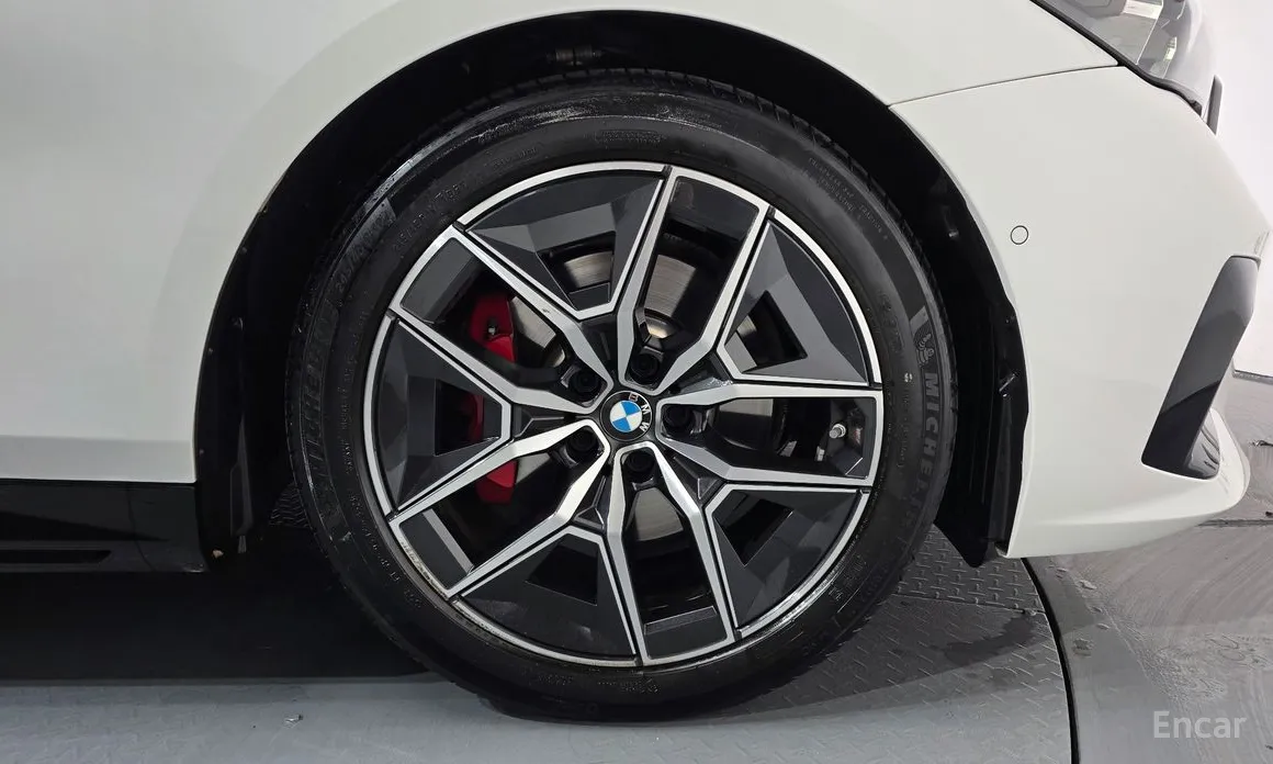 Фото 5 - BMW 5 Series