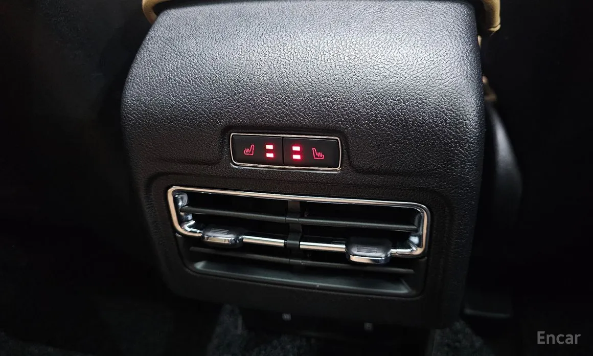 Фото 19 - Lincoln Corsair