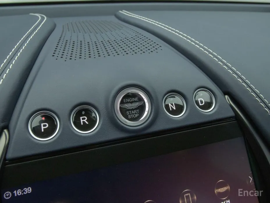 Фото 17 - Aston Martin DBX