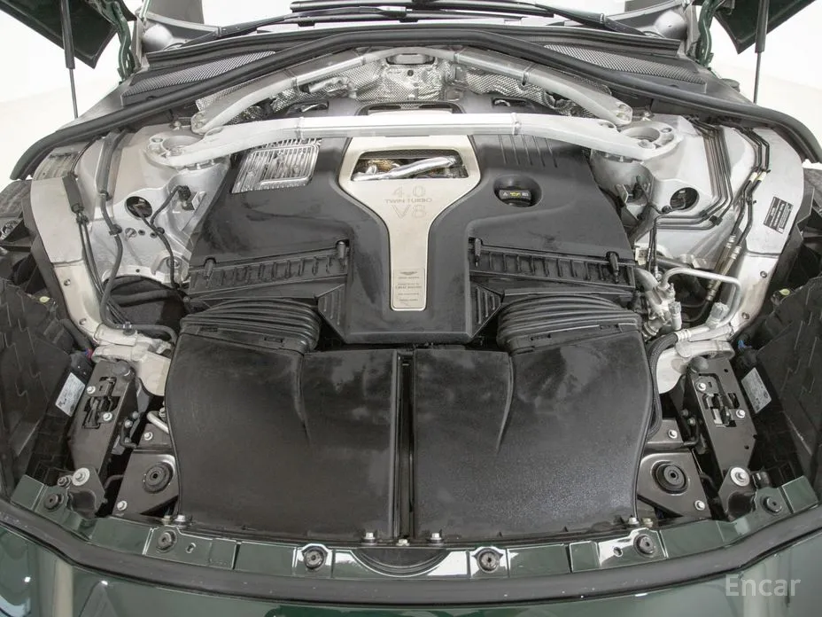 Фото 9 - Aston Martin DBX