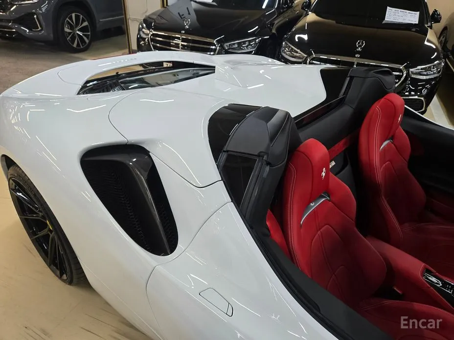 Фото 10 - Ferrari SF90