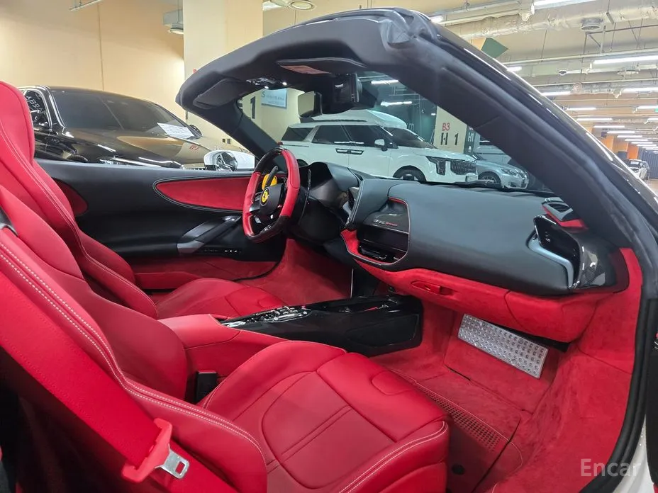 Фото 11 - Ferrari SF90