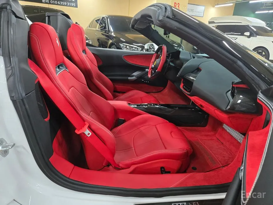 Фото 12 - Ferrari SF90