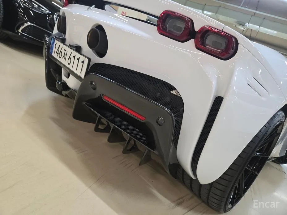 Фото 13 - Ferrari SF90