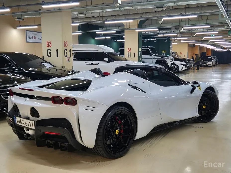 Фото 16 - Ferrari SF90