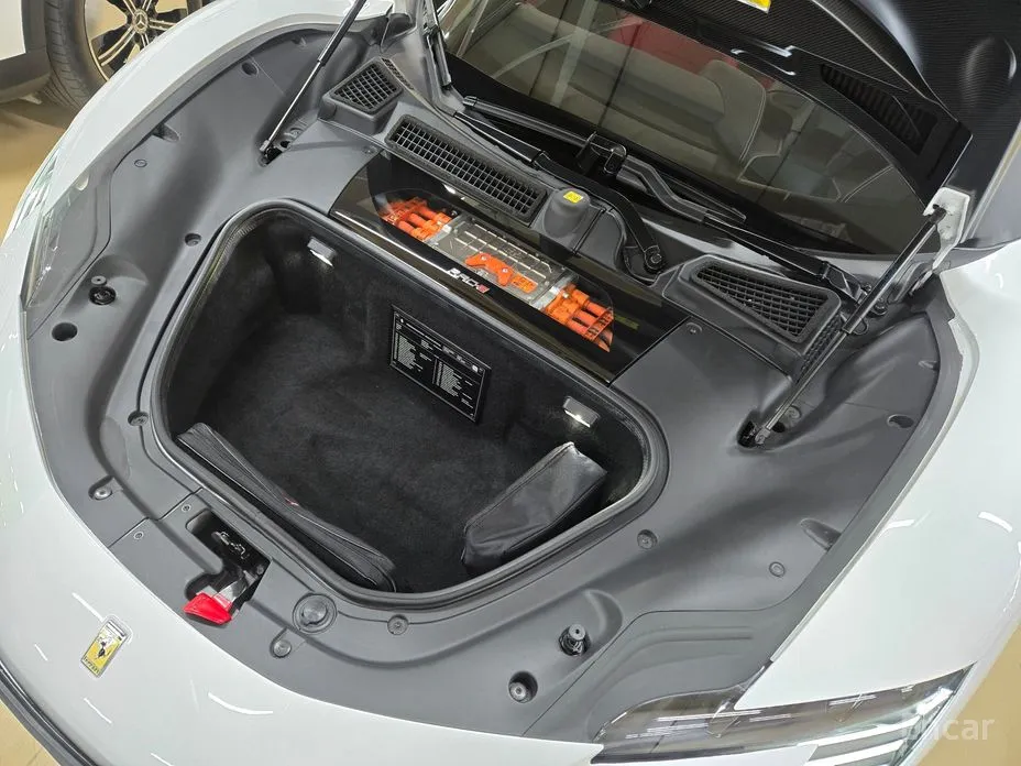 Фото 5 - Ferrari SF90