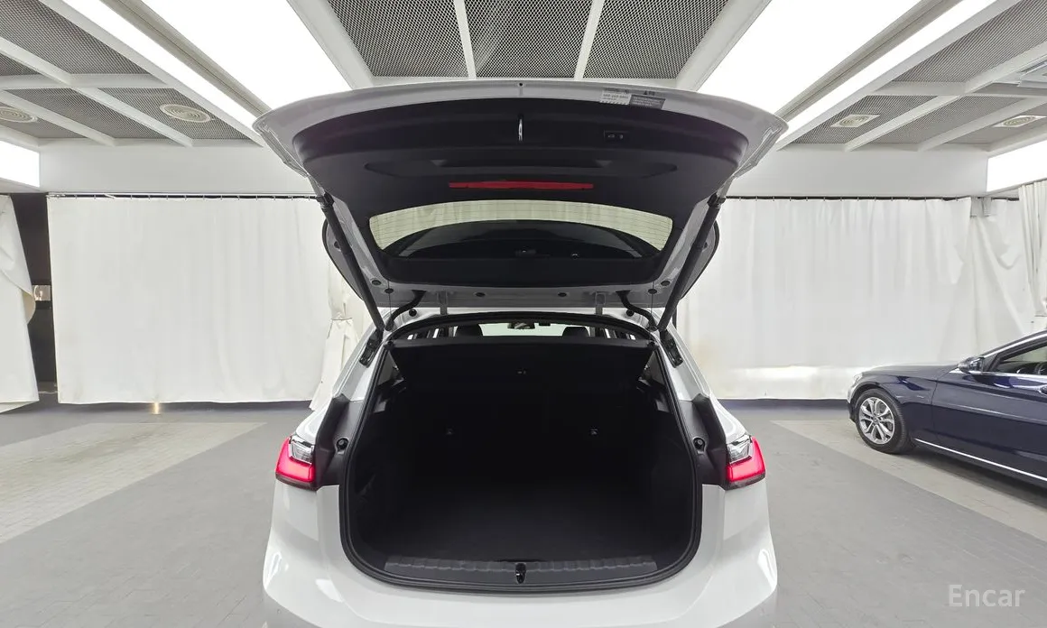 Фото 20 - BMW 2 Series