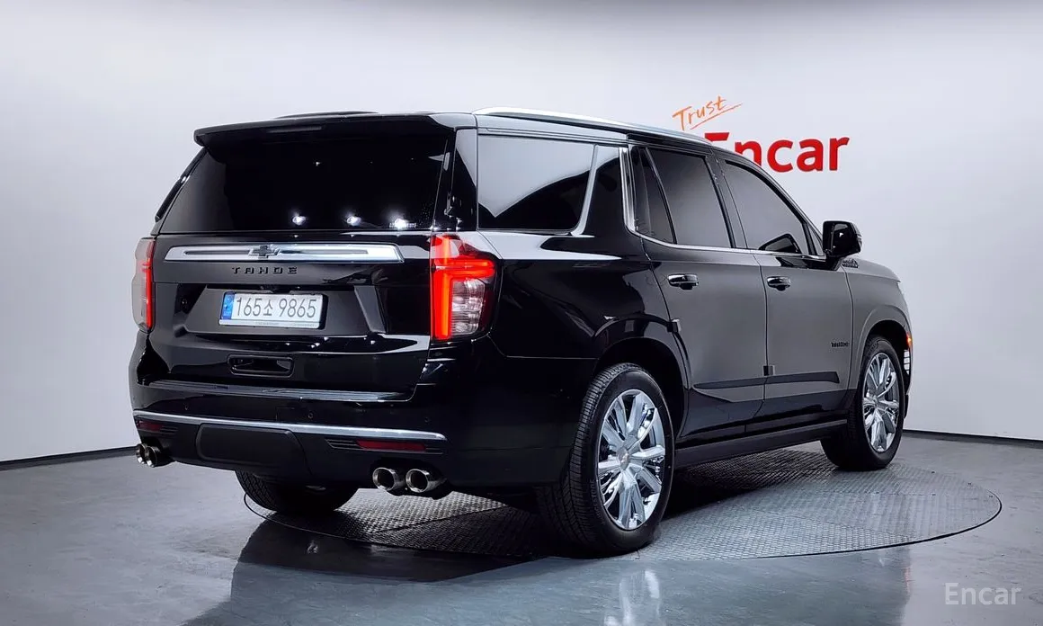 Фото 2 - Chevrolet Tahoe