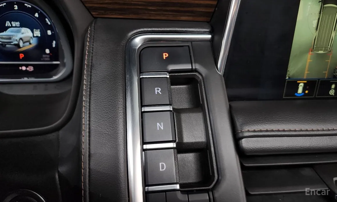 Фото 9 - Chevrolet Tahoe