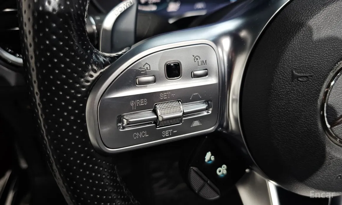 Фото 19 - Mercedes-Benz AMG GT