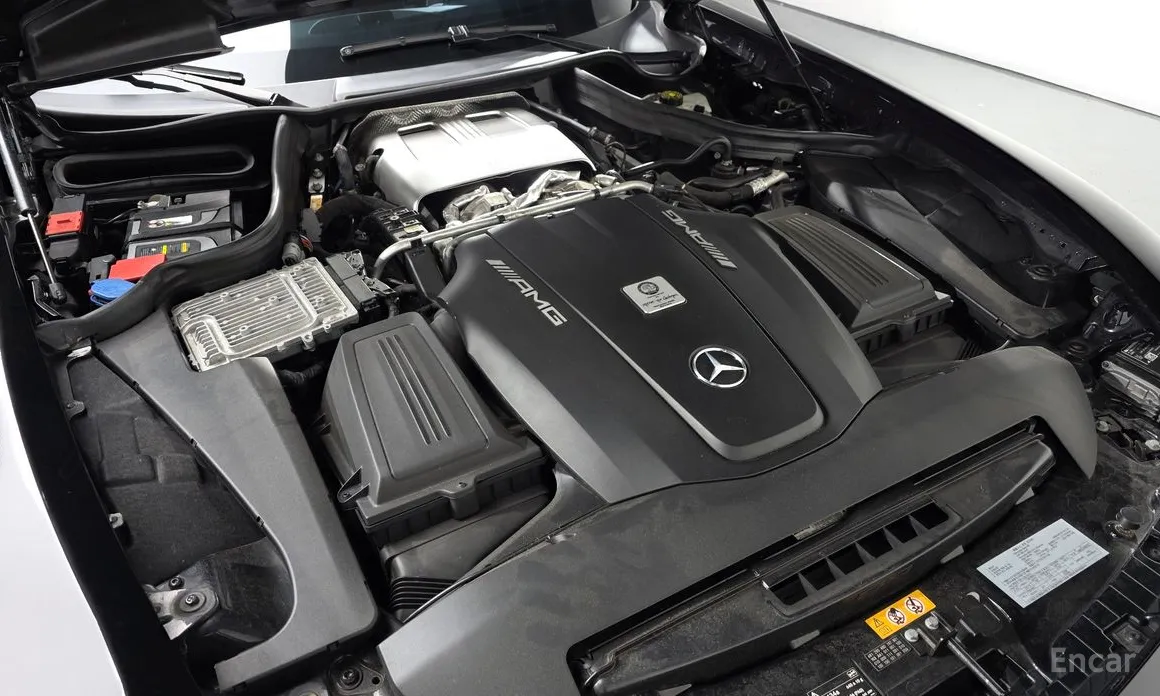 Фото 6 - Mercedes-Benz AMG GT