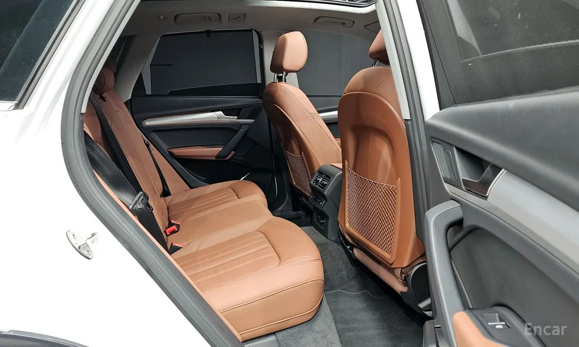 Фото 11 - Audi Q5