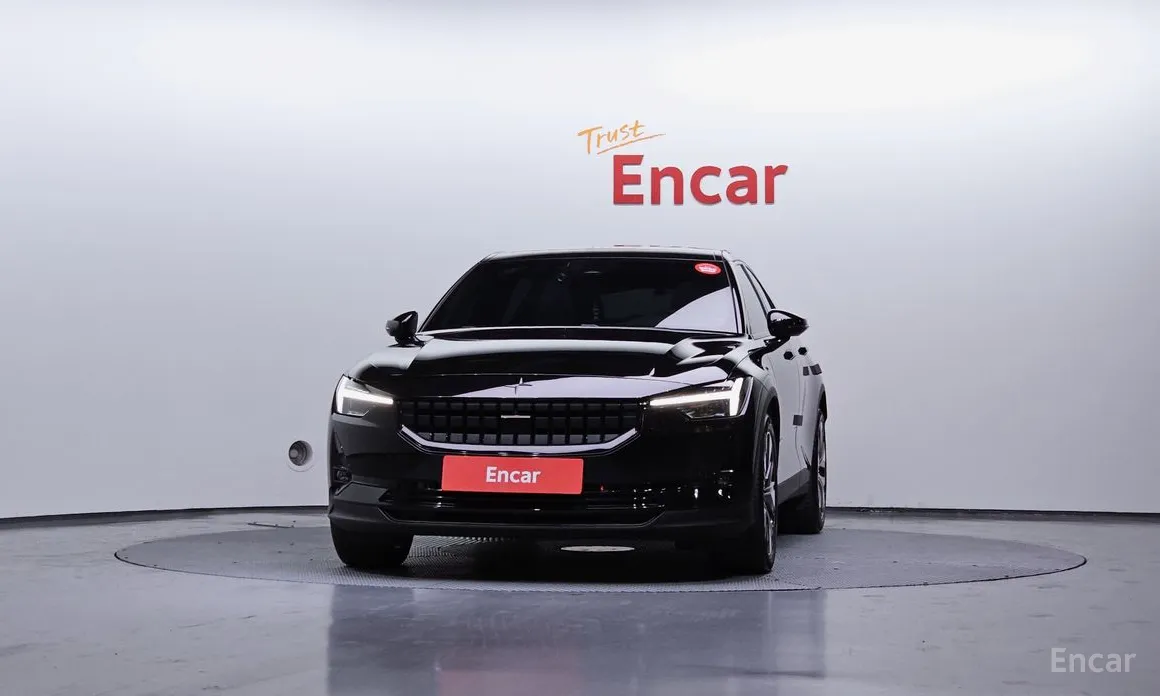 Фото 3 - Polestar 2
