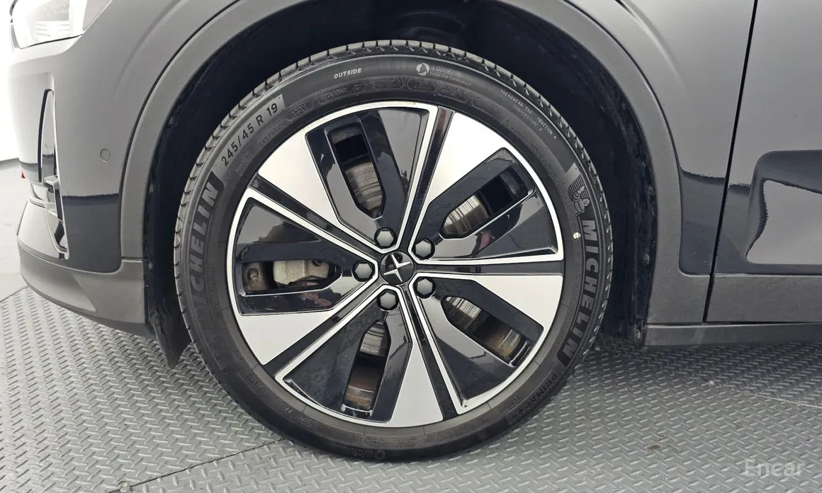 Фото 5 - Polestar 2