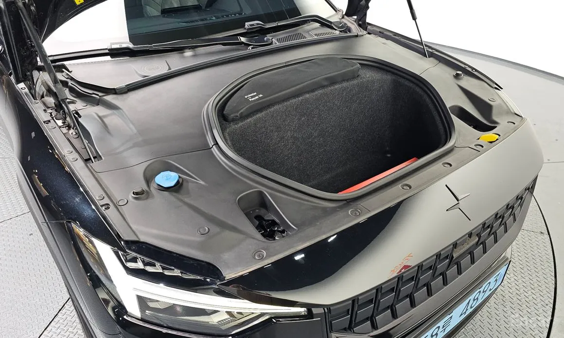 Фото 6 - Polestar 2